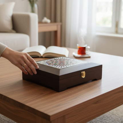 Çinili Ahşap Kutu 20x20 El Yapımı Çini Karolu 08